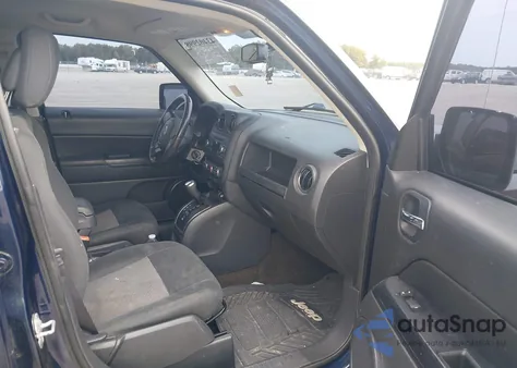 2016 Jeep Patriot Latitude z USA, uszkodzony, nr VIN 1C4NJPFA6GD664348